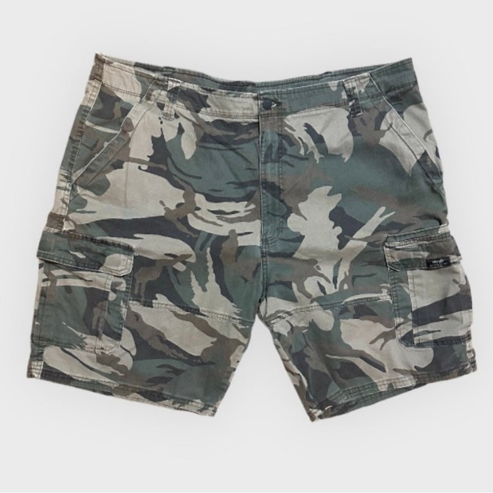 Wrangler Camo Cargo Shorts Men’s Size 44 Green Beige Camouflage Y2K